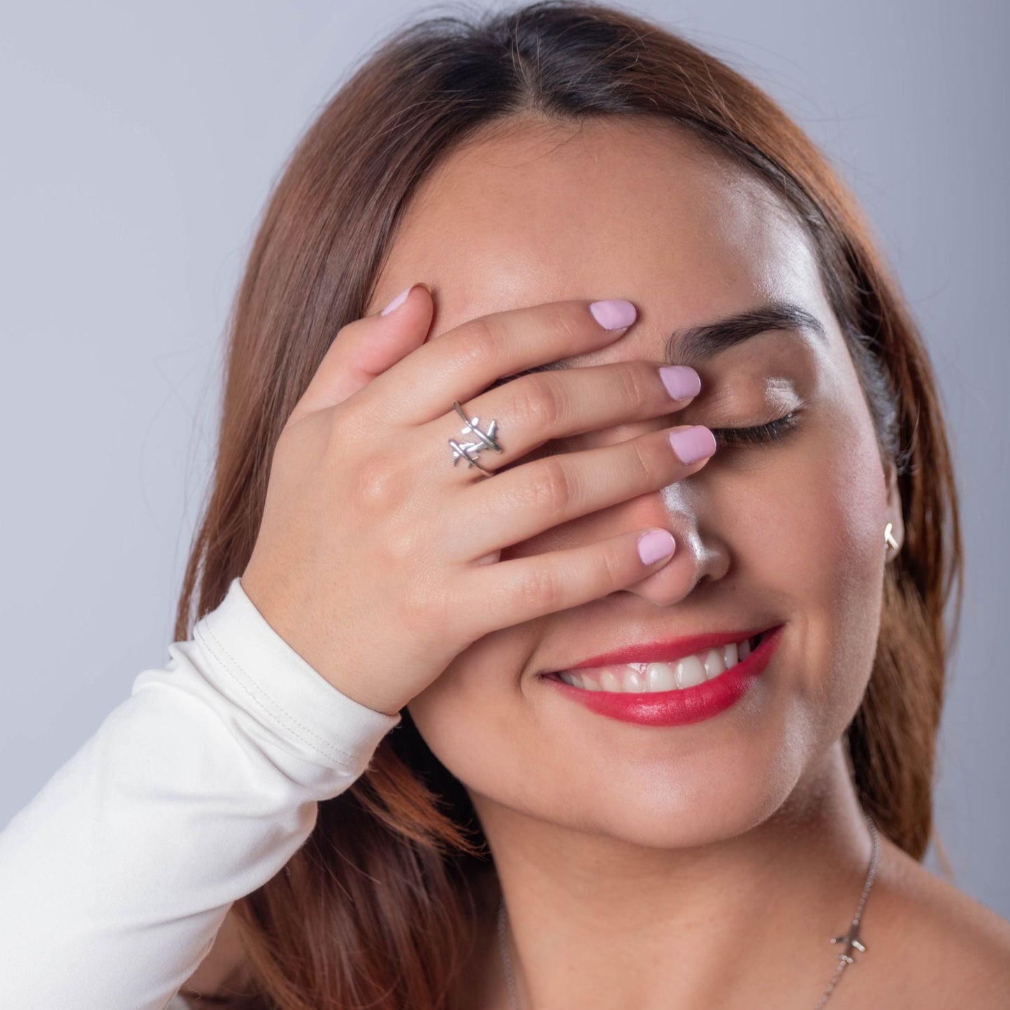 Silver Ring with Two Airplanes: Perfect for travelers and aviation lovers.